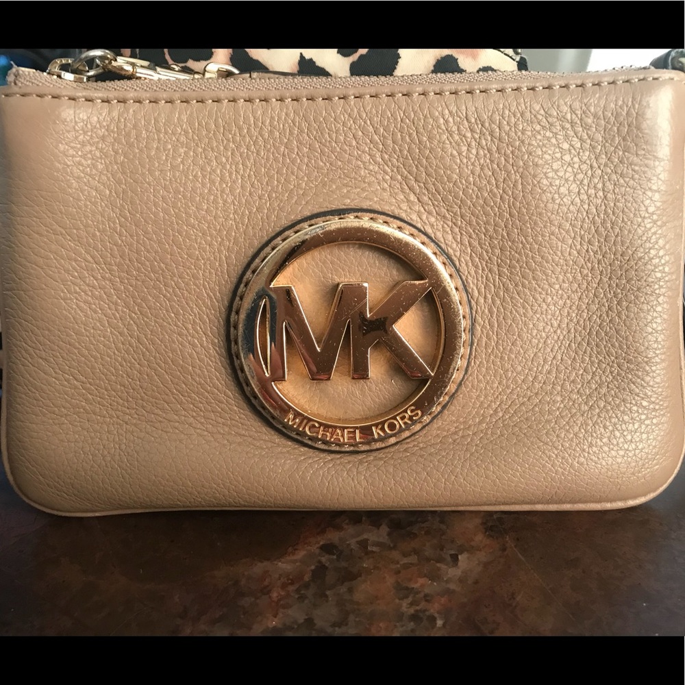 Michael Kors Fulton Wristlet